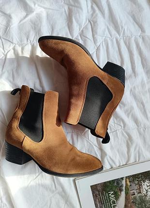Козаки ботинки замшевые clark в отличном состоянии