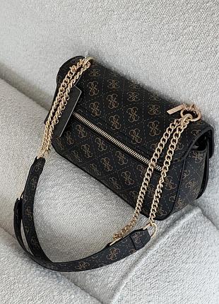 Городская кожаная сумка guess брендовая сумка для девушки гесс женская классическая сумочка из кожи коричневый