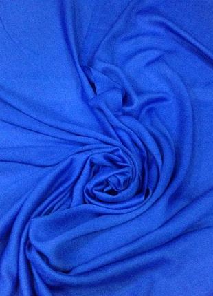 Однотонный палантин с бахромой цвет электрик