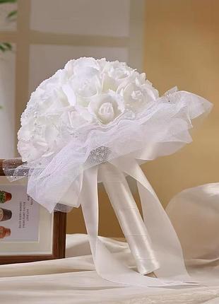 Букет искусственный ручной работы белые розы для невесты 30см.очень лёгкий