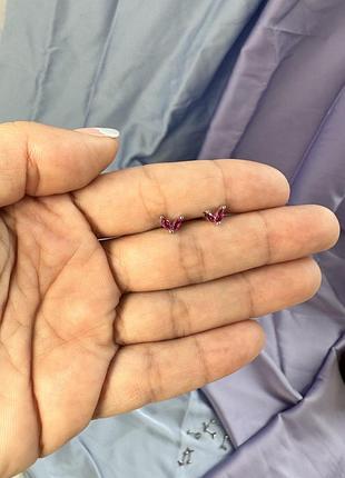 Серьги-закрутки серебряные лепестки разных цветов: прозрачный, пудра, малиновый, изумрудный, серебро 925 пробы малиновий