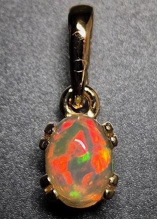 Кулон женский серебряный 925 с позолотой с натуральным эфиопским опалом