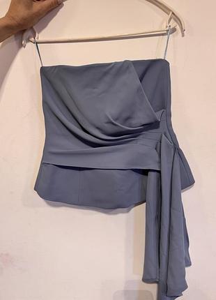 Жіночий костюм