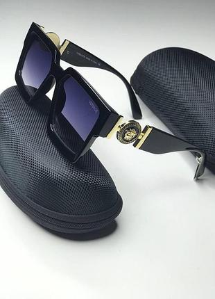 Сонцезахисні окуляри модель: 21083 колір: чорний глянцевий