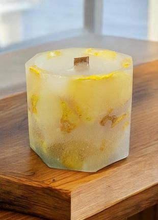 Декоративная свеча "желтая гармония" - 5*5,5 см, 15 часов горения, с ароматом хлопок