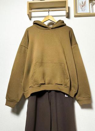Теплая толстовка с капюшоном на флисе земляного цвета