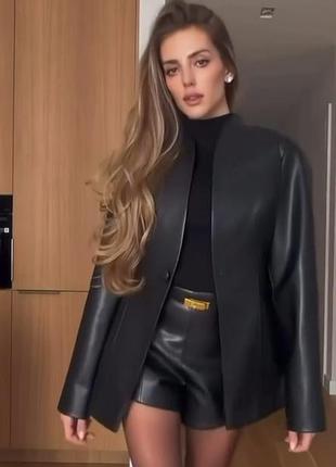 Костюм пиджак + шортики эко-кожа