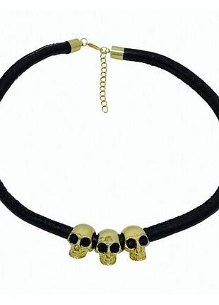 Шнурок, кулон "3 черепа" чёрный