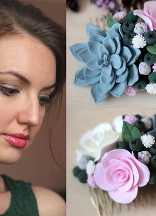 Гребень для волос с цветами "суккулент с розами и изумрудными ягодами"