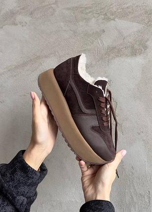 Зимові кросівки