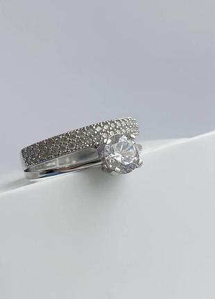 Кольцо серебряное с фианитами