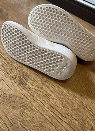 Кросівки adidas 5