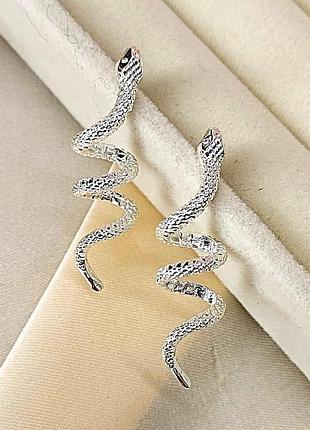 Сережки біжутерія "змія" сріблястого кольору