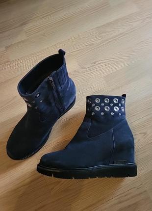 Зимові чоботи