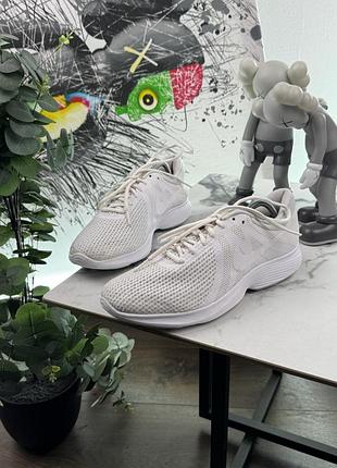 Кросівки nike revolution 43 розмір е7248