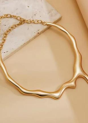 Стильное чокер колье "текущий металл"