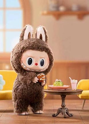 Мягка игрушка-брелок лабубу labubu в коробке коричневая