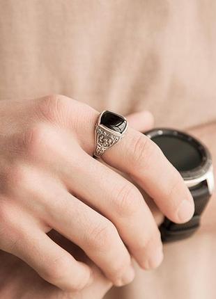 Мужское кольцо серебряное с ониксом