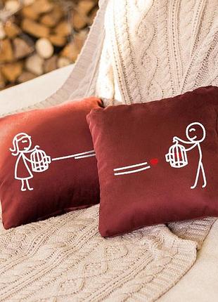 Парные декоративные подушки для влюбленных «сердце в ловушке»2 штуки флок бордовый