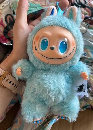 Лабубу игрушка без коробки блакитна брелок монстр labubu 3 сезон