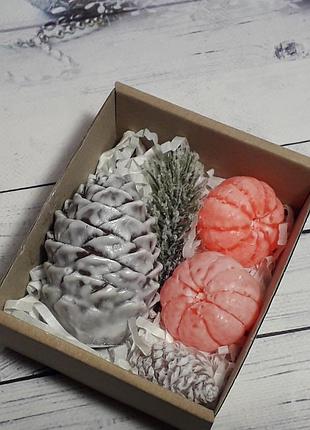 Подарунковий набір сувенірного мила шишки і мандаринки чищенные1 мило ручної роботи