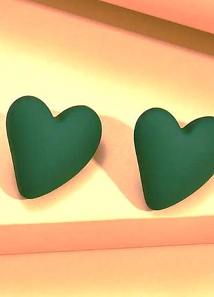 Сережки бижутерия зеленые сердечки