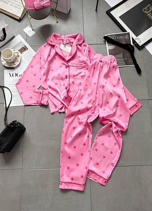 Жіноча піжама у сердечко