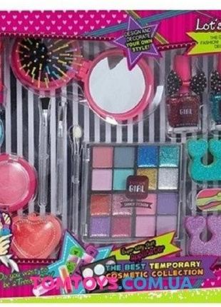 Набор косметики с тенями, лаками и мелкамиl