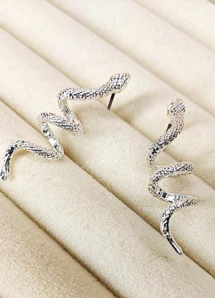 Сережки біжутерія "змія" сріблястого кольору