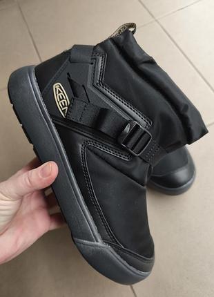 Нові термо черевики keen