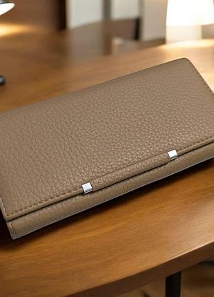 Женский большой кошелек на магните с внешним отделом- поцелуйчиком для монет 19х9.5 см бежевый