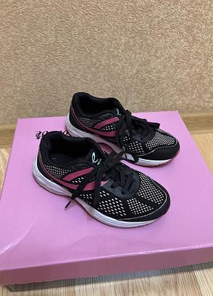 Кросівки для дівчинки energetics 30р. 20 см