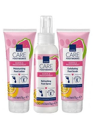 Набор по уходу за ногами avon гуава и маракуйя (f/scr/75ml+ f/lot/75ml+ f/spr/100ml)
