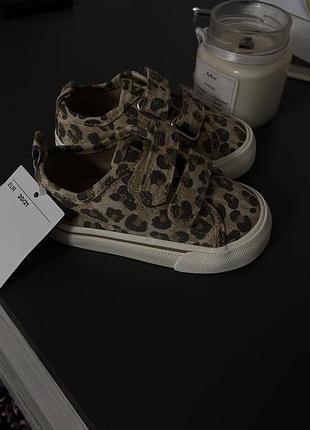 Кеди для дівчинки