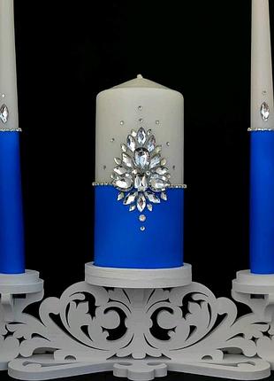 Весілля із камінням, синій