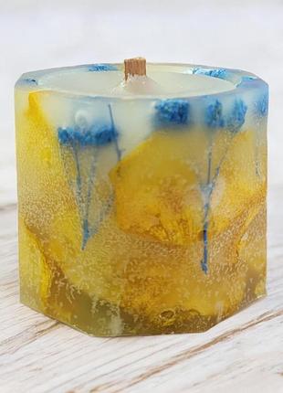 Декоративна свічка "синьо-жовта гармонія" - 5*5,5 см, 15 годин горіння, з ароматом жасмін