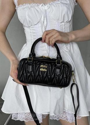 Сумка для девушки через плечо miu miu городская кожаная сумочка кросс боди брендовая женская классическая из кожи миу миу