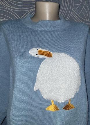 Гусь теплый толстый мягкий свитер с вышивкой
