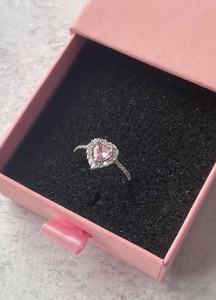 Серебряное кольцо сердце с фианитами