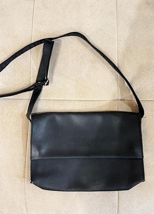 Шкіряна кросбоді