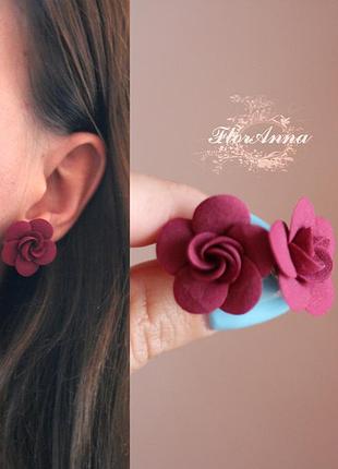 Серьги гвоздики ручной работы "малиновые розы"