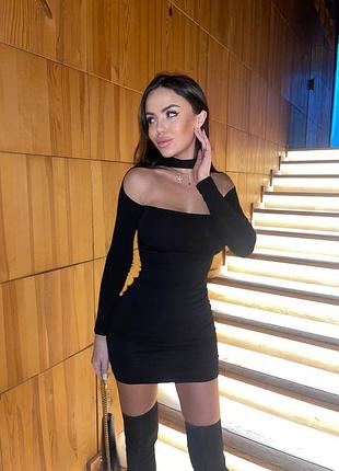 Жіноча сукня міні приталена з вирізом на грудях віскоза чорна