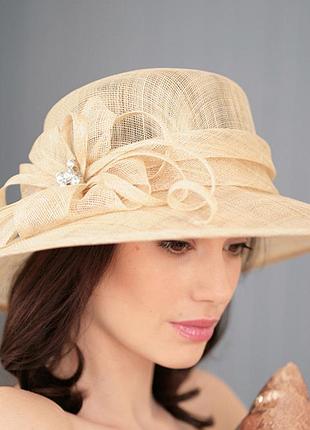 Женская шляпа натуральная соломка синамей поля 10 см.размер 55-59 см