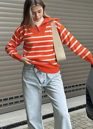 Свитер стильный