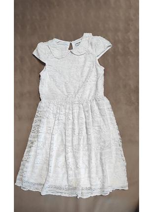 Платье кружевное