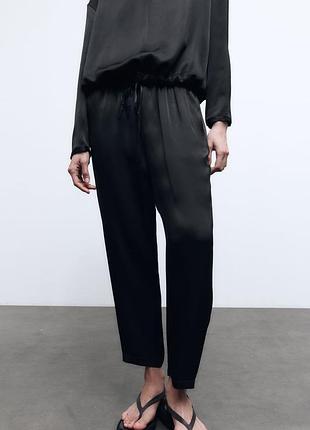 Чорні сатинові штани zara s
