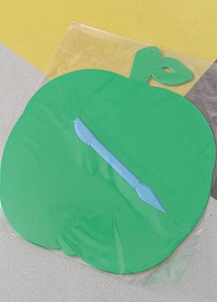 Доска для пластилина яблоко со стеком зеленая