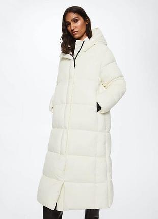 Пухова куртка манго