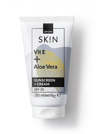 Сонцезахисний крем для обличчя avon з вітаміном е та соком алое spf30, 50 мл (494693260)