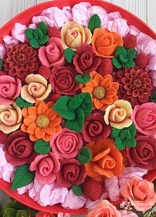 Шоколадный букет цветов в круглой коробке подарок женщине девушке на день влюбленных 8 марта 21 бутон шоколад